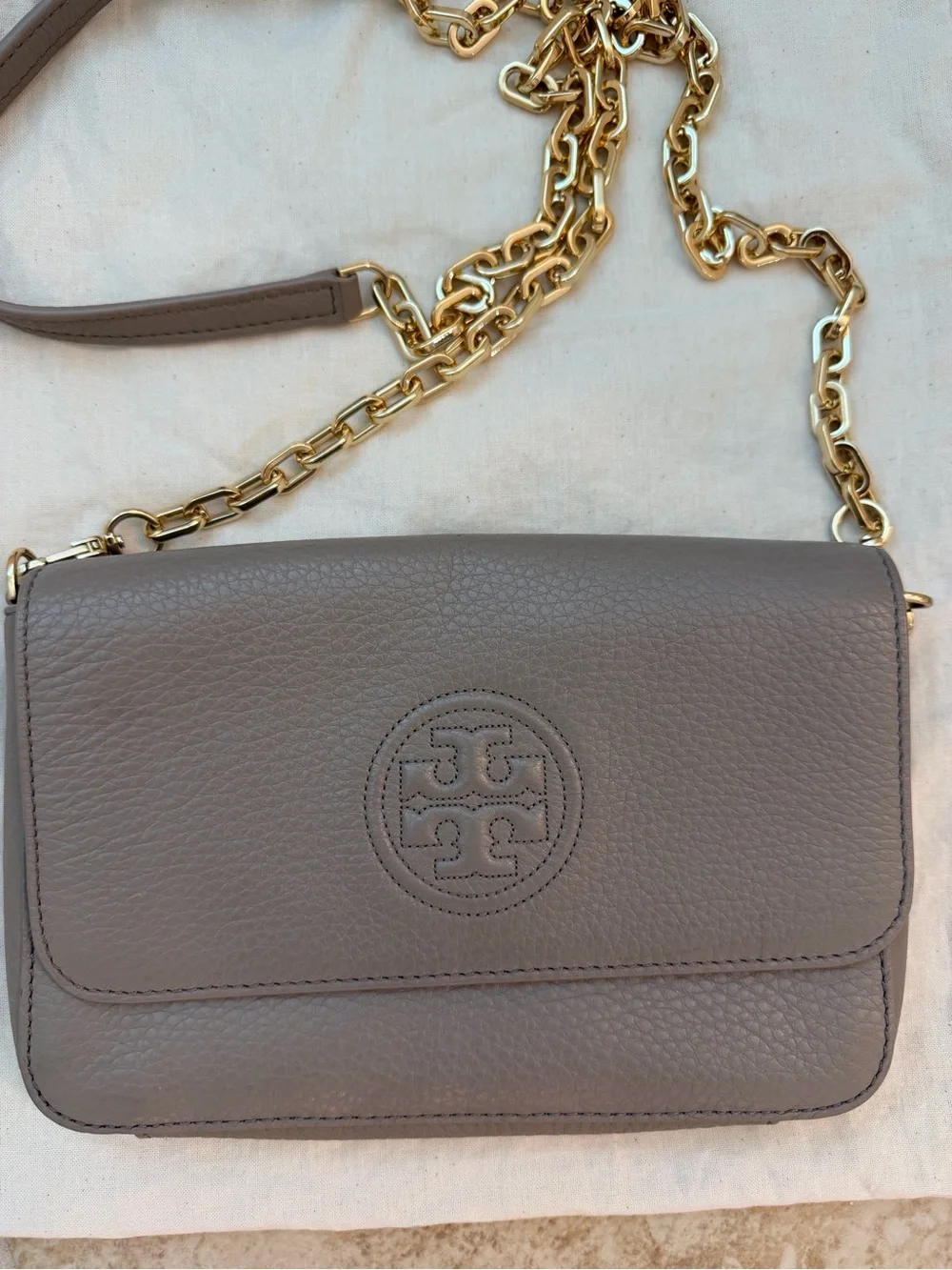 Tory Burch Amanda Gray Leather Logo Crossbody Chain Bag
